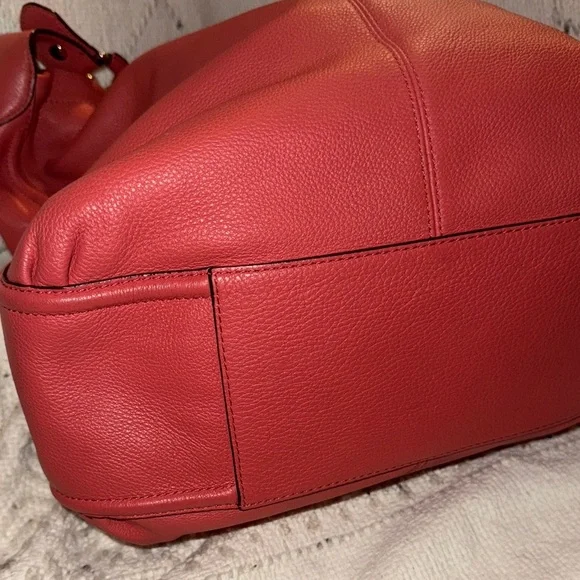 Coach Avery Pebble Grain Leather Large Hobo - Picture 9 of 12